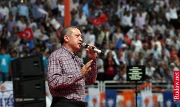 Erdogan li Amedê gotinên berê dubare kir