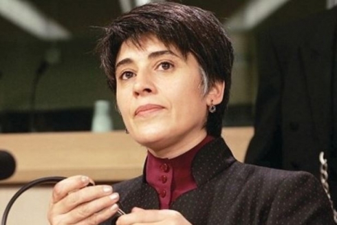 Dadgeha Amedê biryara ruspîbûna Parlementera HDPê Leyla Zana da.