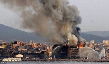 Li Stenbolê şewat: 5 mirî