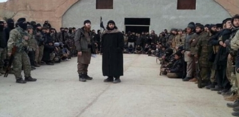 DAIŞ 3 parêzerên jin gulebaran kirin