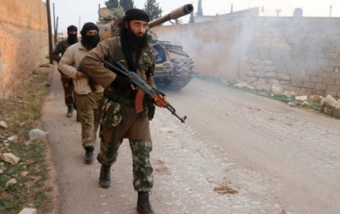 Enbar: Daişê 9 serbaz kuştin û 18 revandin