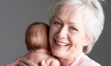 Jin dikare heta mirinê zarokan bîne