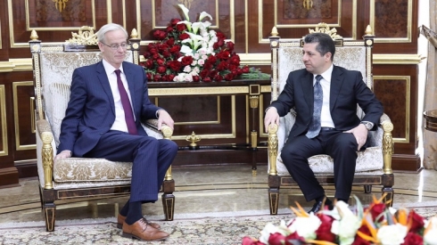 Mesrûr Barzanî ligel William Roback civiya