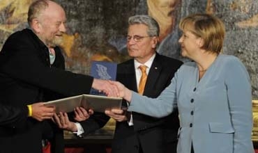 Karîkatorîstê Denîmarkî xelata azadiya derbirînê wergirt