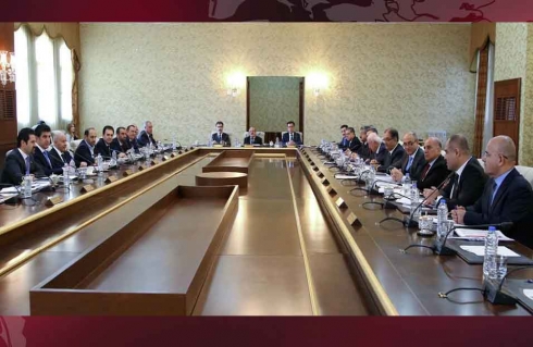 Civata wezîran li dor çend pirsên giring kom dibe