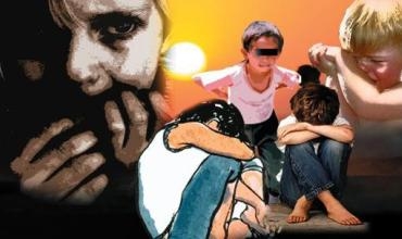 Li Hewlêrê bavek destdirêjiya seksî dike ser 4 kurên xwe