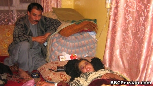 مەنیژە: مێردەکەم دەست و پێمی بەست و دارکاری کردم