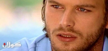 Turkish soap opera heartthrob marries former Miss World