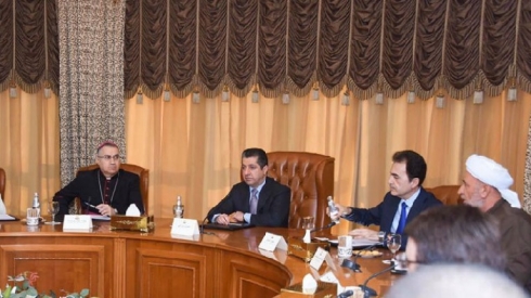 Serokwezîr li gel şandeke pêkhateyên olî civiya