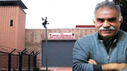 Malbata Abdullah Ocalanî ji bo hevdîtinê serî li dozgeriyê dan.