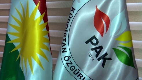 PAK: Em nav û bernameya partîya xwe naguherînin