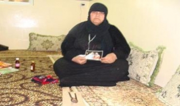 Sihirbaz du saetan bi dar li keça min xist û kuşt