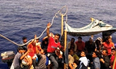 Îtalya di nava 48 demjimêran de 4 hezar koçber ji deryayê rizgarkirin