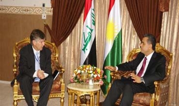 Pirsa mafê penaberên navxweyî di civînekê de