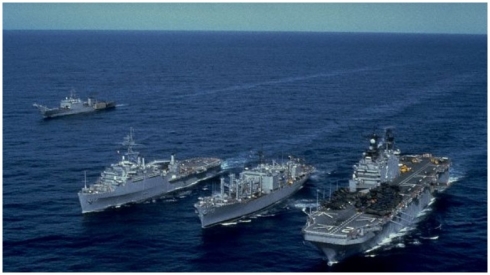 Sê keştiyên cengî Birîtanî gihiştin kendava Erebî