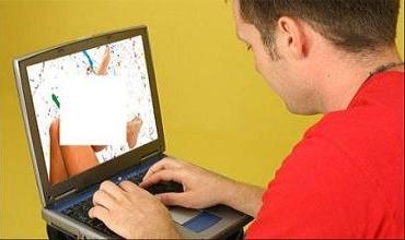 Di her 39 çirkeyan de filmekî sêksî tê berhemînan