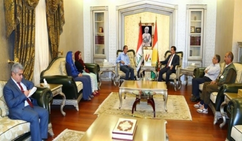 ‘Kurd li ser axa xwe ne koçber in’