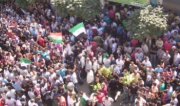 Di xwepêşdanên Qamişlo de 3 kes birîndar bûn