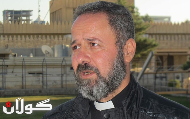 قەشە یەعقوب یوسف حەسۆ قەشەی كەنیسەی سلێمانی:وێڕای قەیرانی ئابووریش حكومەتی هەرێمی كوردستان هاوكاری ئاوارەكانی كردووە