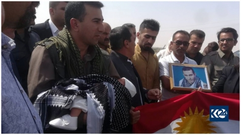 Cemedana Ramîn pêşkêşî zarokekî Kerkûkî bû