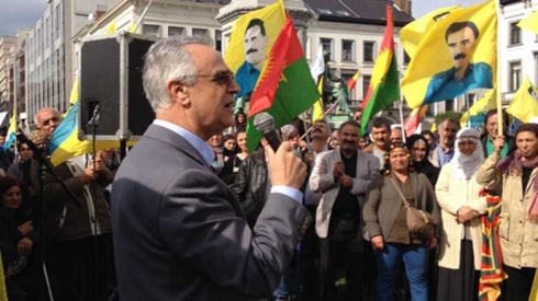 “Dibe li Diyarbekirê parlementoyek alternatîf were avakirin”