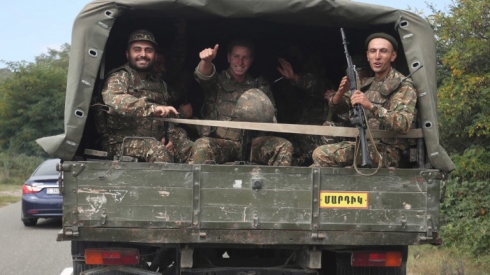 Gardian: Tirkiye mehane 10 hezar lire weke mûçe dide cîhadiyan