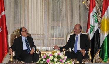 Berhem Salih serokê hikûmeta herêma Kurdistanê li bajarê Hewlêrê pêşwazî li Beşîr Atalay wezîrê navxwe yê Tirkiyeyê û şanda pê re kir.