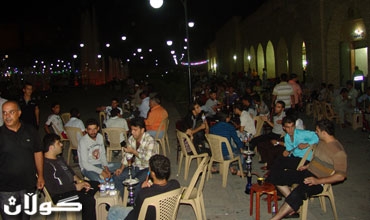 لە شەوانی رەمەزاندا گەنجان چۆن كاتەكانیان بەسەر دەبەن