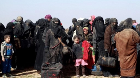 Rêveberiya Xweser 800 jin û zarokê DAIŞê azad dike