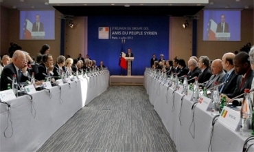 “Dostên Gelê Sûriya” li ser çûna Esed rijdin