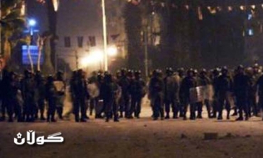 Syrian deserters seize town of Douma northeast of Damascus, scores killed