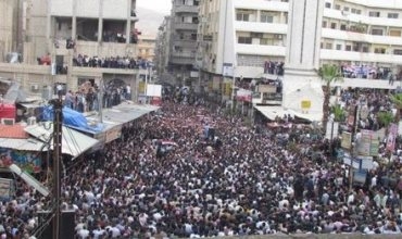 20 Kes di xwepêşandanên eyniya 