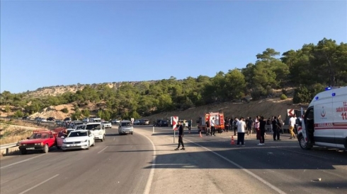 Li Mersînê 5 leşkerên Tirk mirin