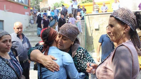 72 malbatên Tirkên Axiskayê li Bidlîsê tên bicihkirin