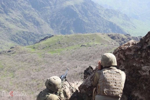 Şerê PKK û artêşa Tirkiyeyê: Leşkerekê canê xwe ji dest da!