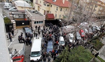 Tirkiyê: Li pêşiya balyozxaneya Amerîka teqîn