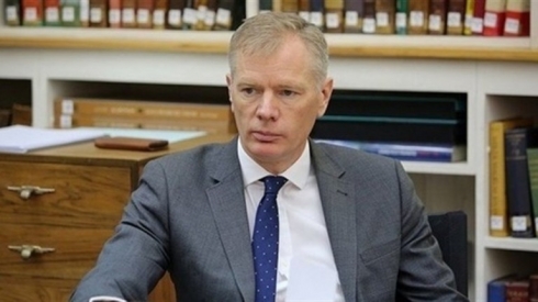 Balyozê Brîtanyayê yê li Îranê hate girtin