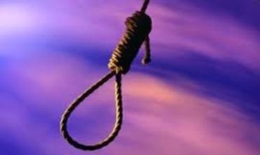 Li Ciwanroyê 2 keçan xwe bidarvekirin