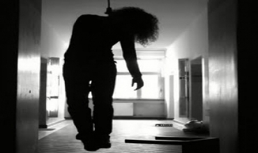 Li Rojhilatê 2 kesan xwe kuşt