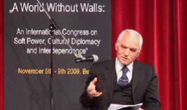 Yekemîn wezîrê AKP: Dewleta Kurdî mafekî rewa ye