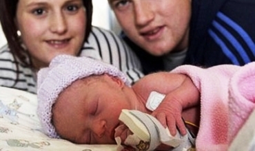 Li roja 10 meha 10 sala duhezar û 10 ê demjmêr 10 û 10 xolek û 10 çirke  ji dayik bû