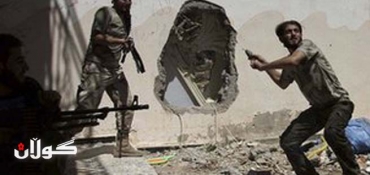 Syria crisis: Deadly car bomb strikes north of Damascus