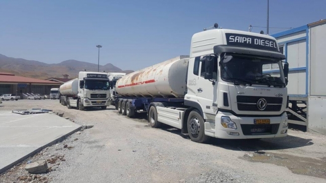 حاجى ئۆمه‌ران.. دوو تانكه‌رى به‌نزین ‌ بۆ وڵاتى ئێران گه‌ڕێندرانه‌وه