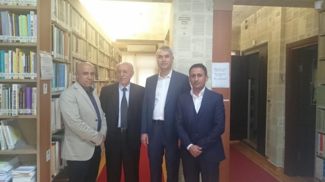  شاندێکی دەزگای خێرخو‌ازیی بارزانی سەردانی وەقفی بێشکچی لە تورکیا دەکەن   