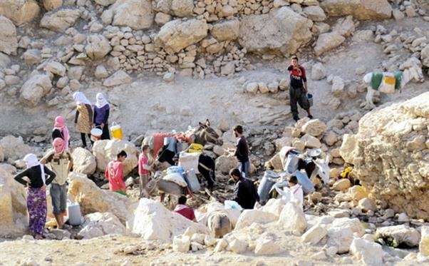  ده‌ستكرا به‌ دابه‌شكردنی نه‌وتی سپی به‌سه‌ر 2000 خێزانی ئاواره‌ی سه‌ر چیای شه‌نگال