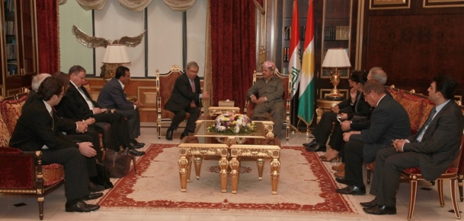 سه‌رۆكی هه‌رێمی كوردستان پێشوازی له‌ سه‌رۆكی هه‌رێمی دۆردۆنی فه‌ره‌نسی ده‌كات