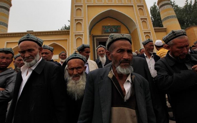 چین؛ له‌هه‌رێمێك ڕیشی درێژ و سه‌رپۆش قه‌ده‌غه‌ده‌كرێت