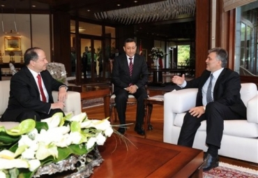 (سه‌رۆك بارزانی) گه‌یشته‌ توركیا و له‌گه‌ڵ سه‌رۆكوه‌زیران و سه‌رۆككۆماردا كۆ ده‌بێته‌وه‌