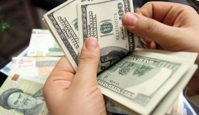 نرخی‌ دۆلار كاتی‌ داخستنی‌ بازاڕ به‌رزبووه‌وه‌