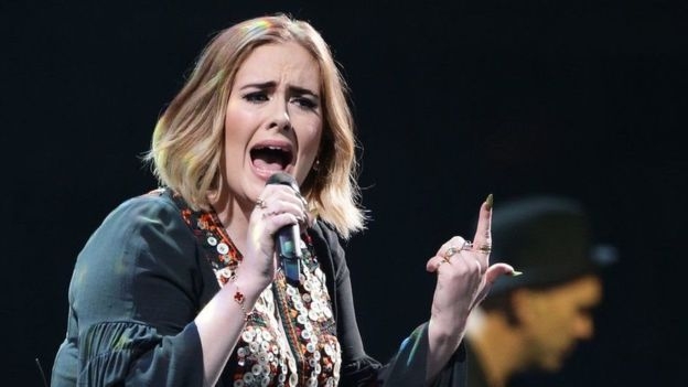 ئەدێل لە دوای منداڵبوونەوە چی بەسەرهاتووە؟